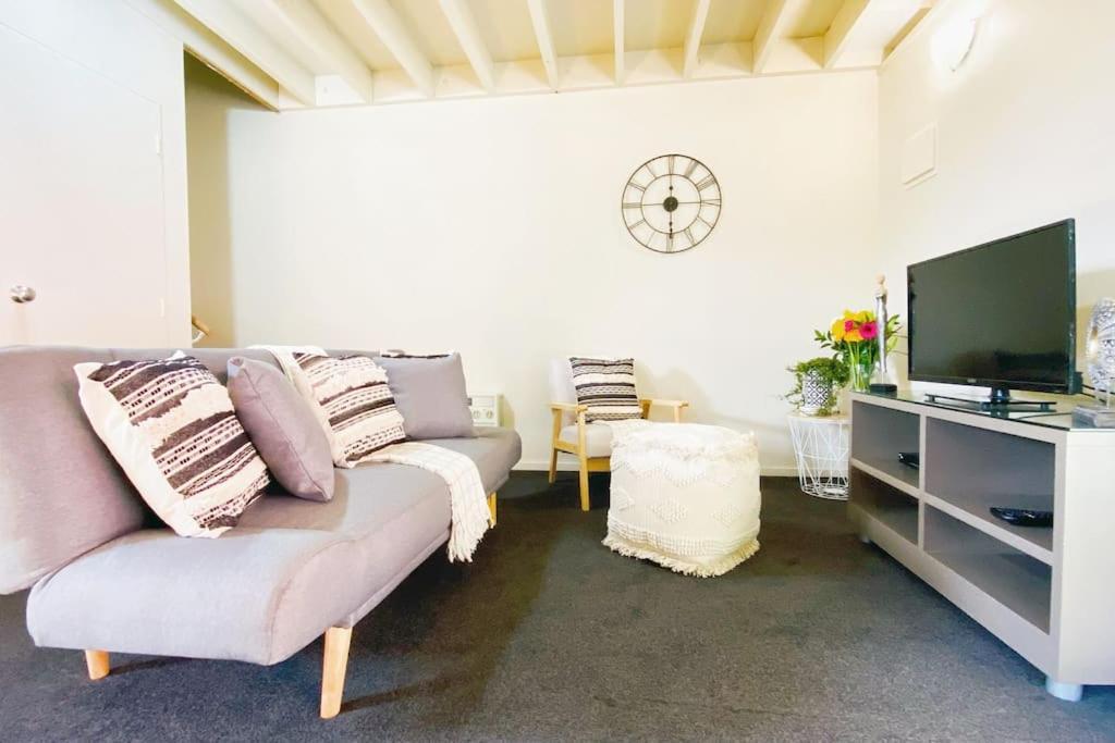 Hideaway Rima - In The Cbd Apartment Queenstown Exterior photo